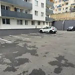Black Apartament